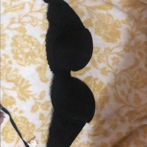 Black strapless arie bra with straps